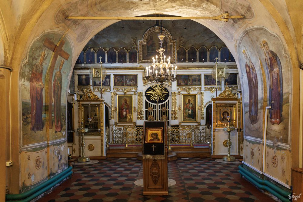 Никольская церковь в Кочаках &mdash; храм, где крестили Льва Толстого