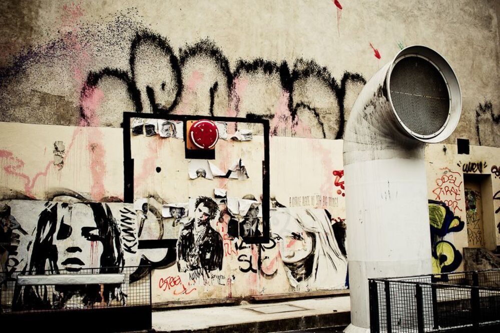 Street art underground (Paris 2012)