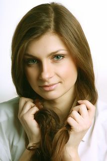 улыбнуться её улыбке