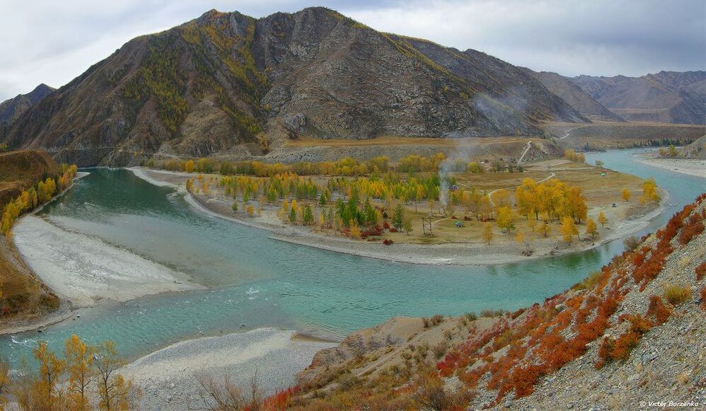 Впадение Чуи в Катунь