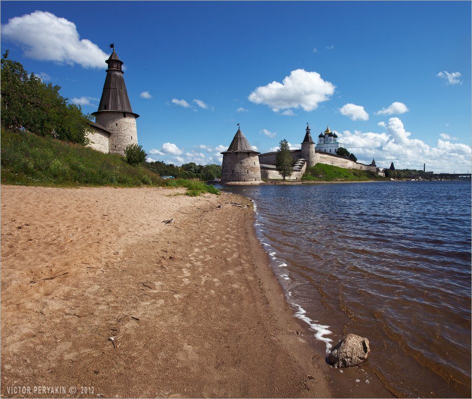 Вид на Псковский кром