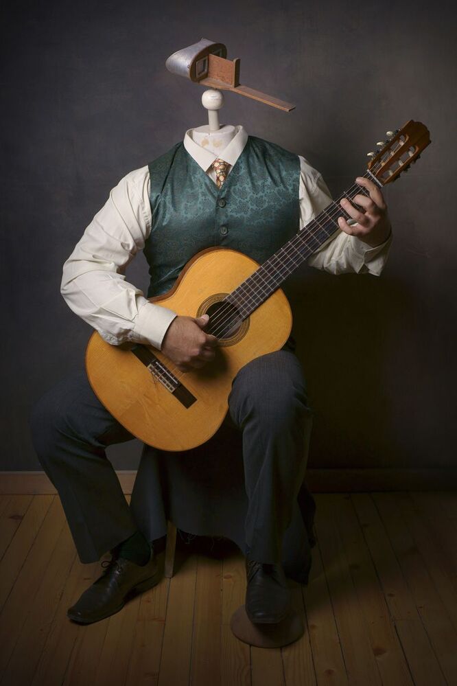 Guitar player