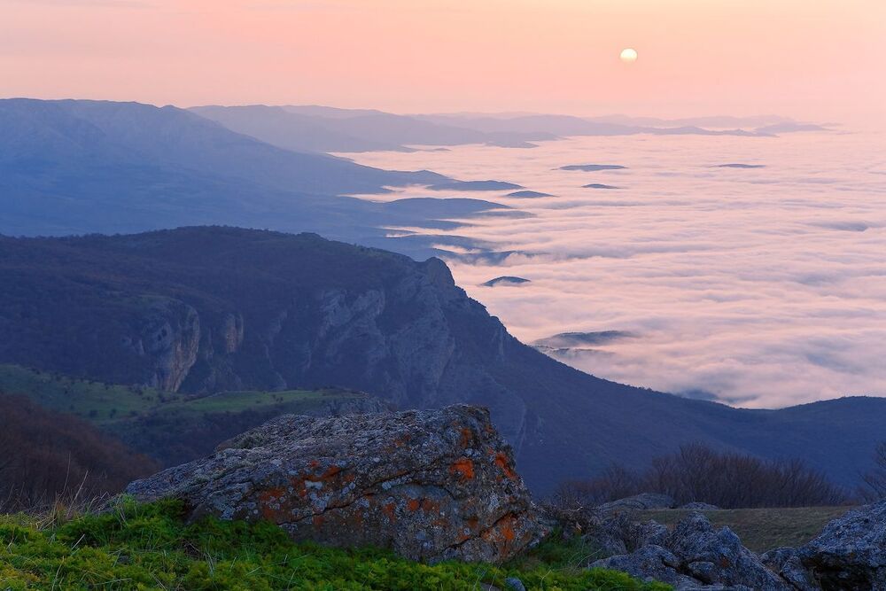 КРЫМСКОЕ УТРО.