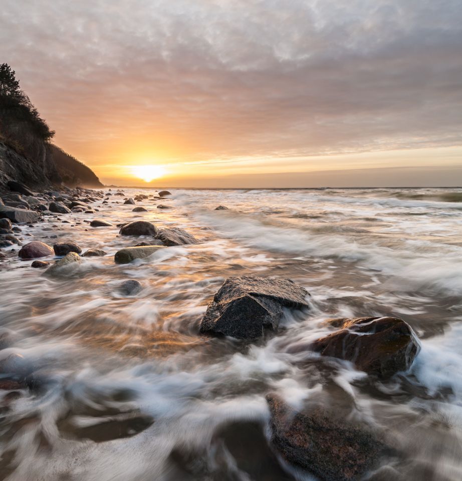 Baltic clifs,waves and stones