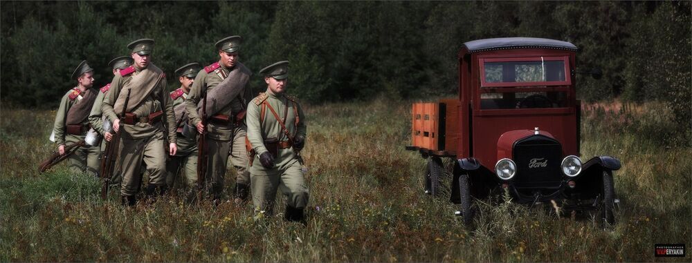 1916. Русские солдаты и FORD