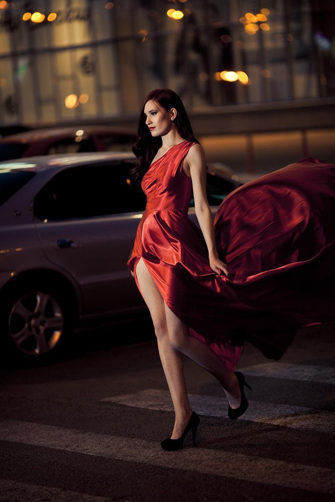 Lady in Red   (Фотограф: Юрий Журавов)