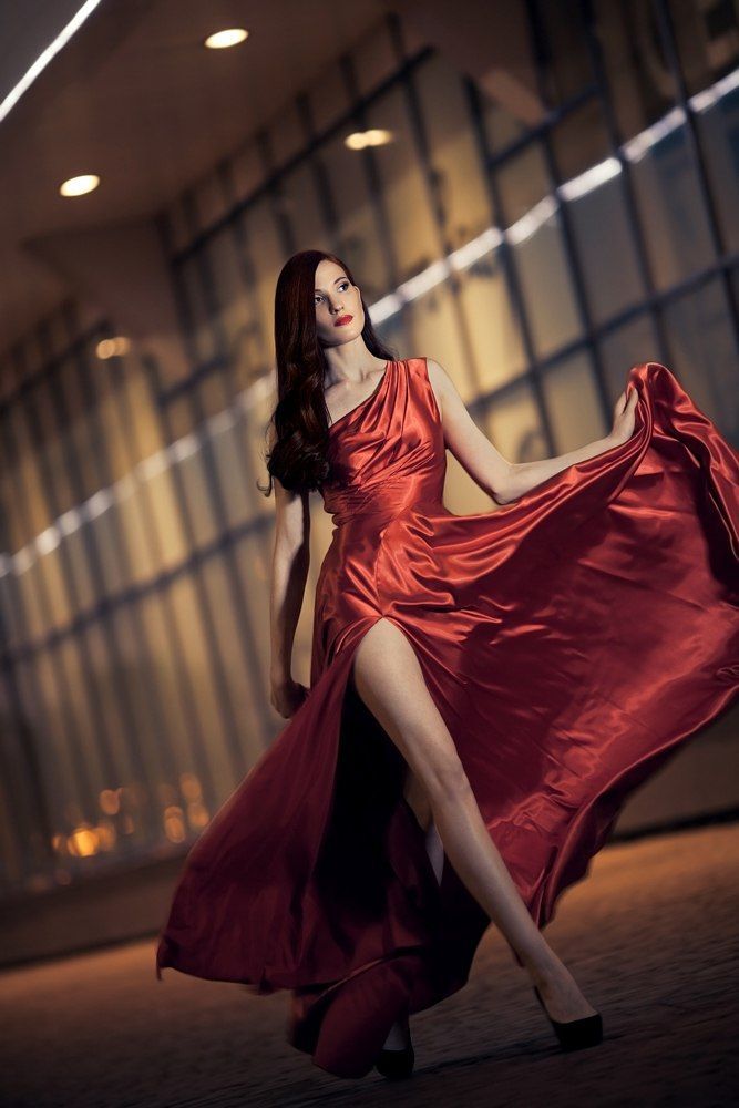 Lady in Red   (Фотограф: Юрий Журавов)