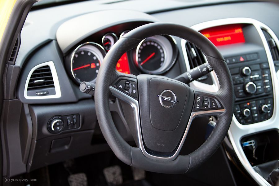 Opel Astra GTC
