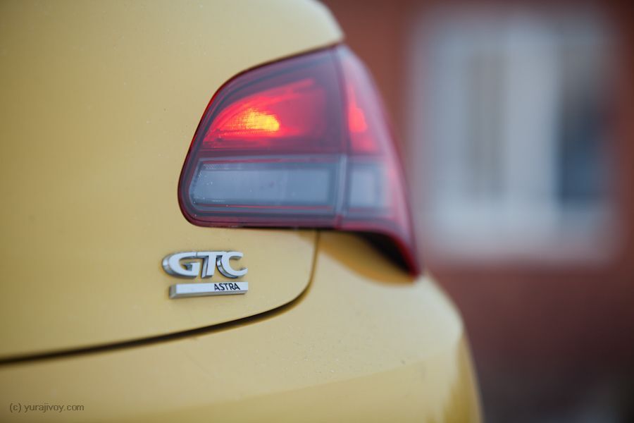 Opel Astra GTC