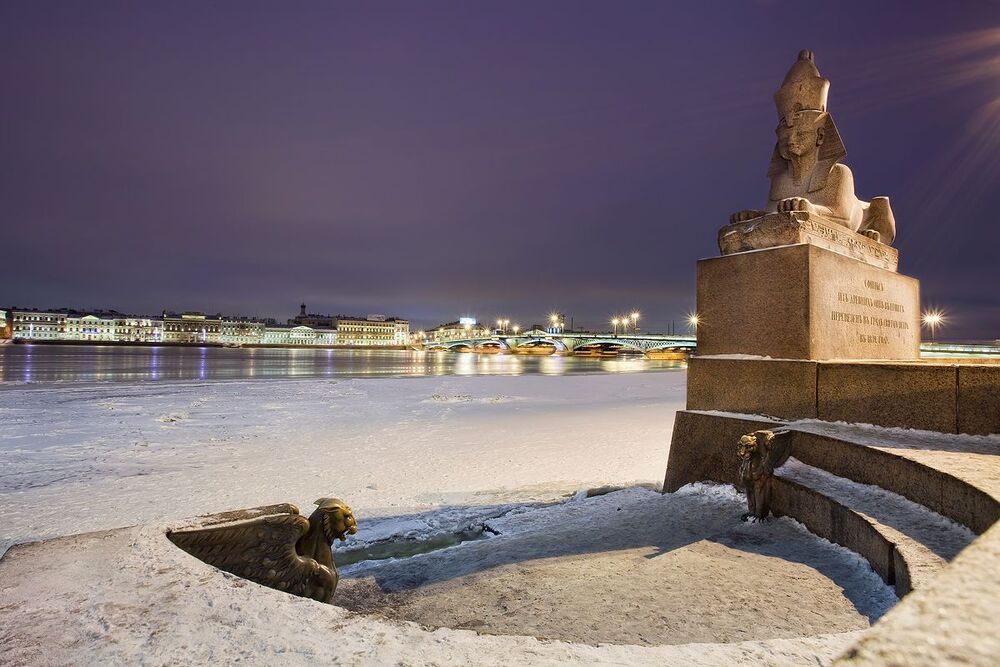 морозным вечером..