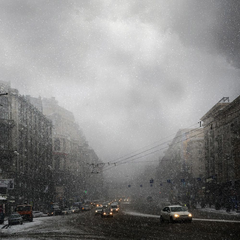 По Москве...
