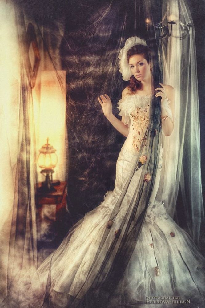Виктория**.
