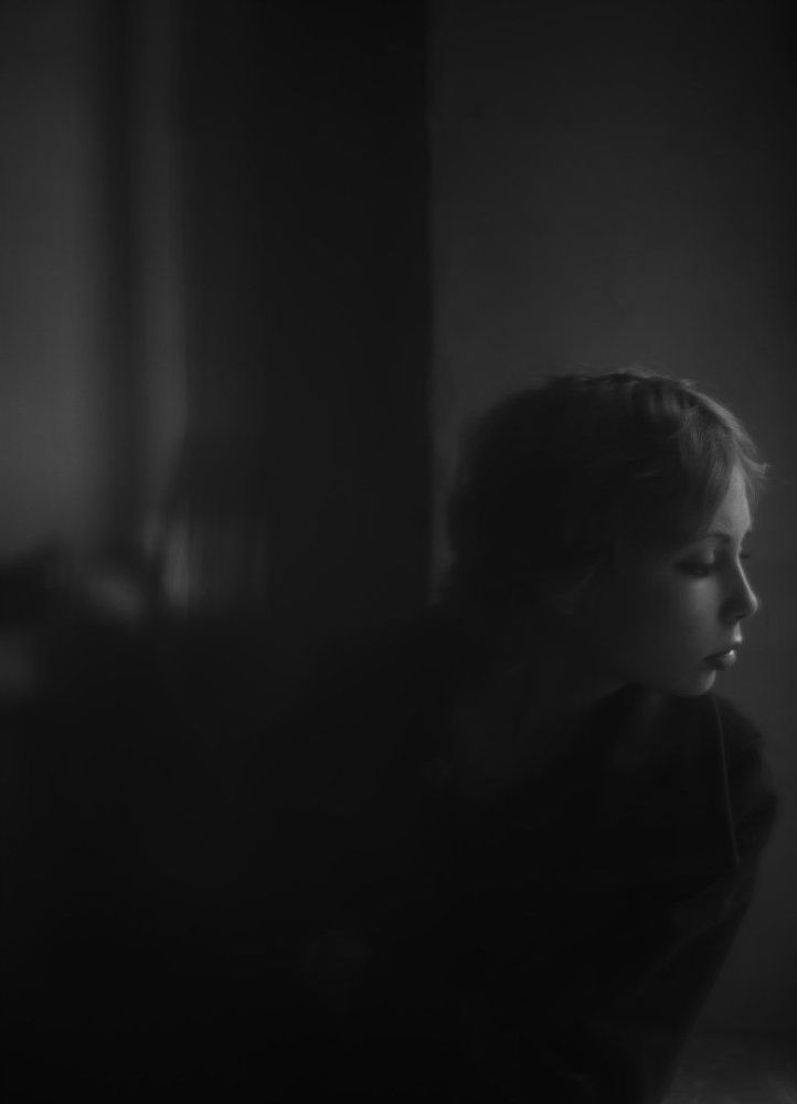 b/w