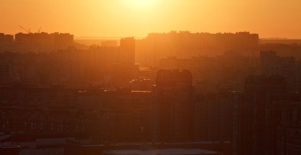 Про городские окраины,типовую застройку,"горящие" арки, чаек и финский..