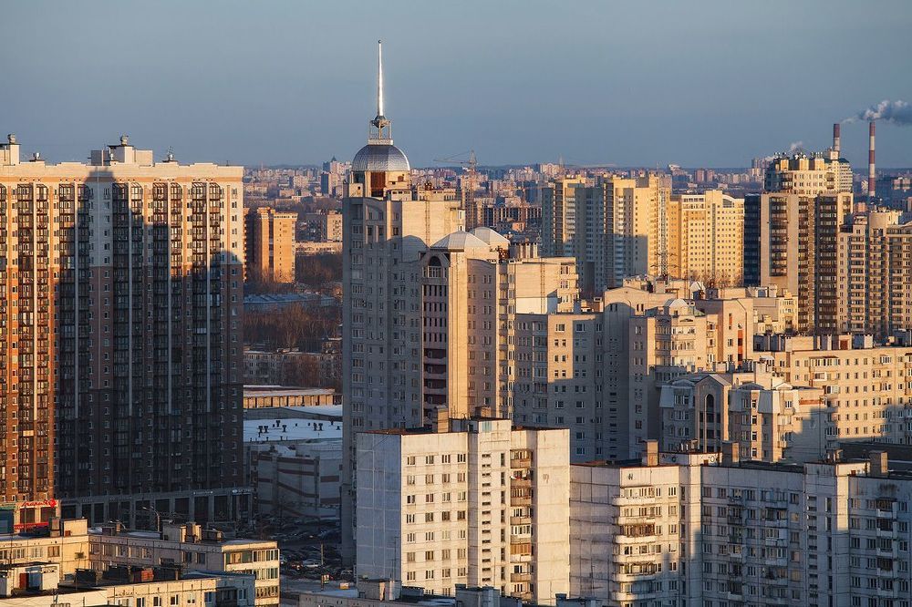 Про городские окраины,типовую застройку,"горящие" арки, чаек и финский..