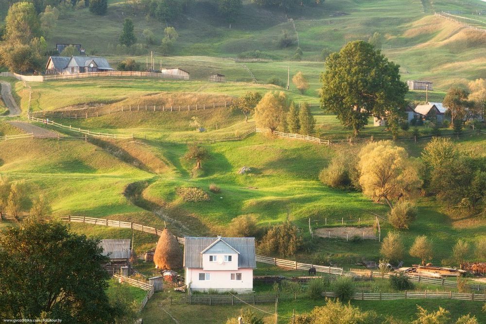Жаль, архитектура не очень колоритная