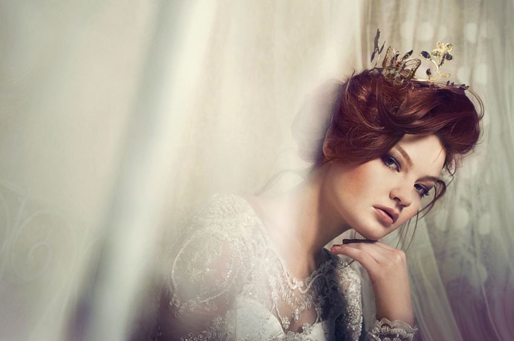 QUEEN CROWN