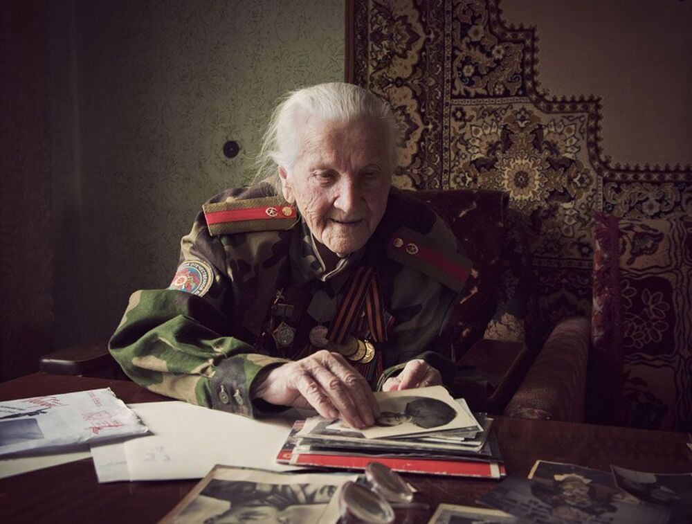 У победы женское лицо