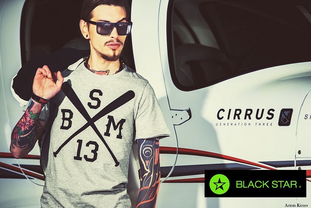 LOOKBOOK FOR BLACK STAR
