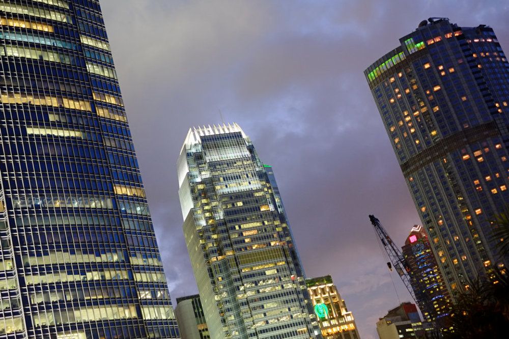 Hong Kong ( ночью )