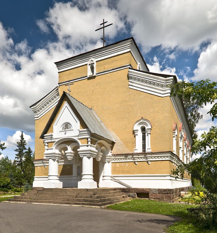 Никольская церковь в имении Белогорка, Гатчинский район