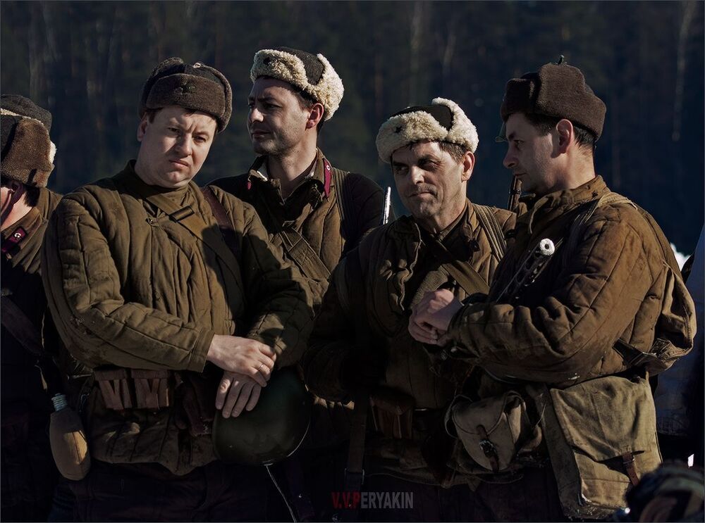 1943.РАЗВЕДЧИКИ  (из серии