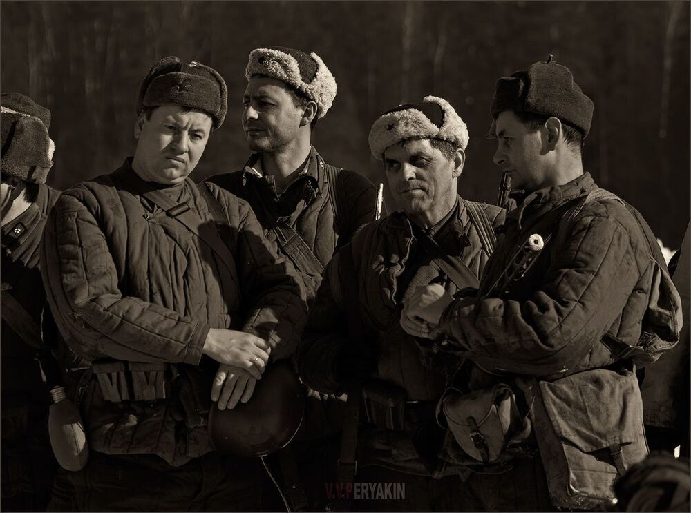 1943.РАЗВЕДЧИКИ  (из серии
