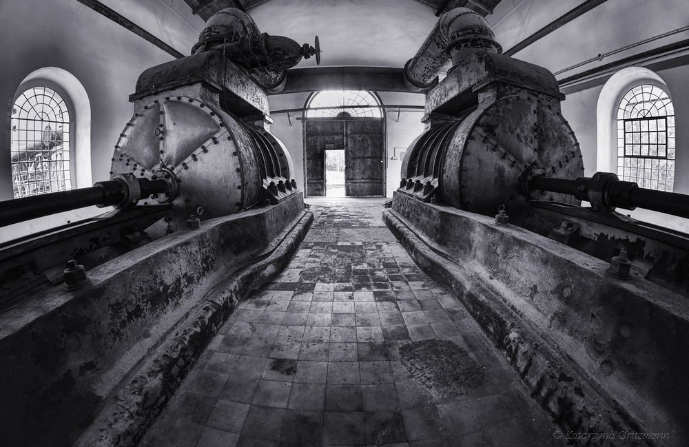 Steam engine.