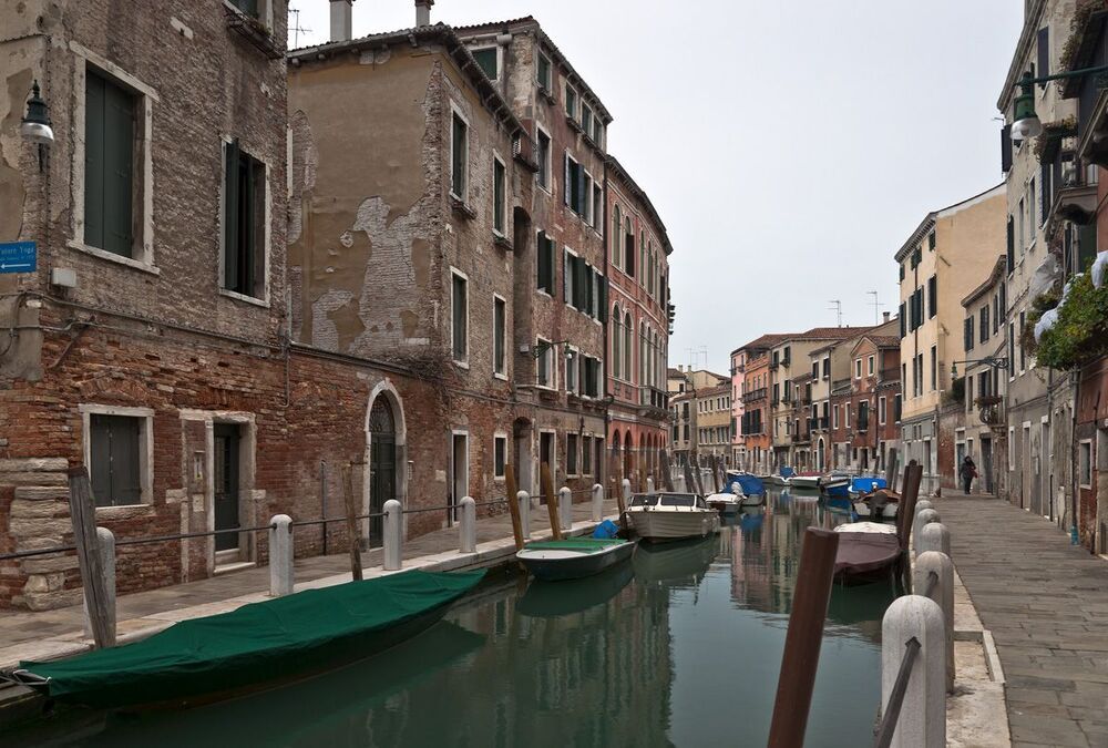 Venezia ...вдоль по набережной Бонлини(fondomento Bonlini)