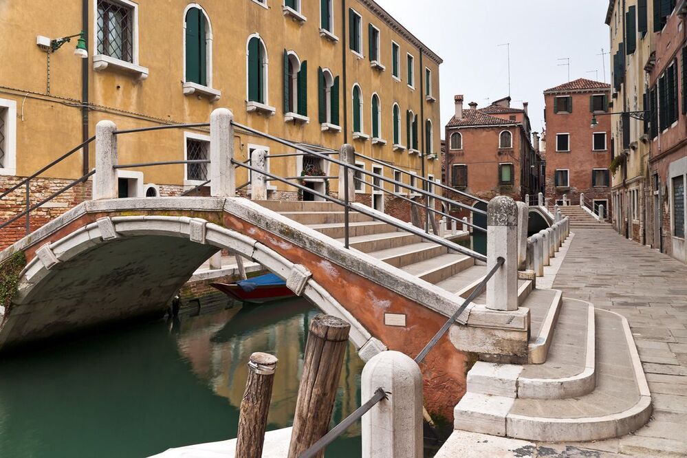 Venezia ...вдоль по набережной Бонлини(fondomento Bonlini)