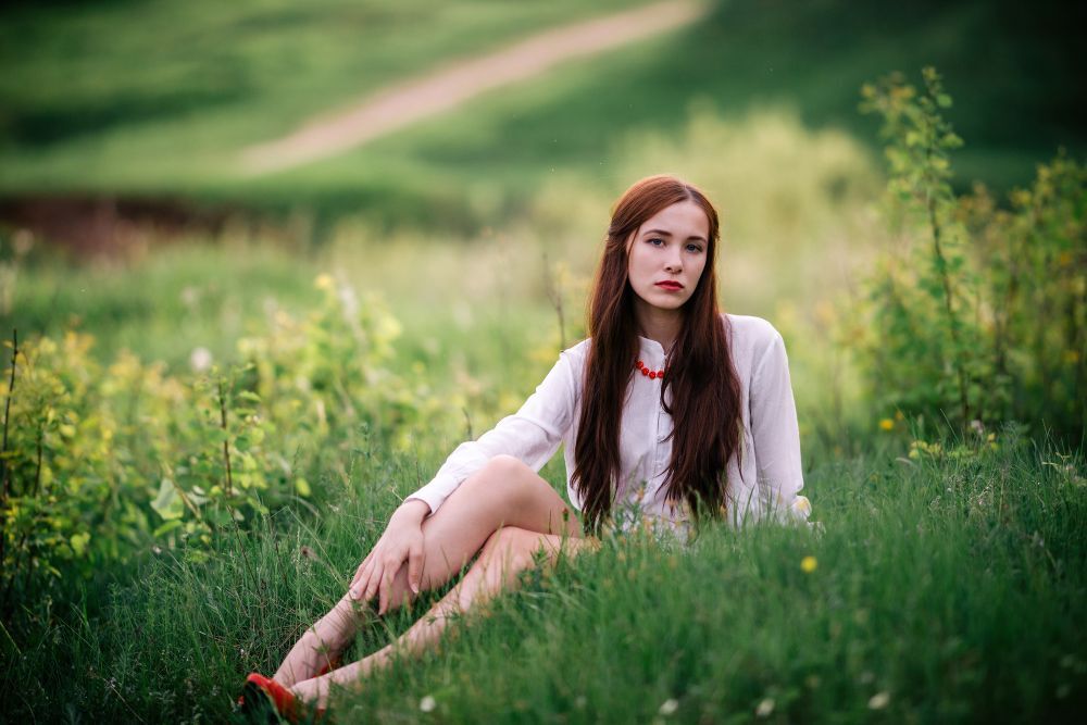 Полина. Майский луг