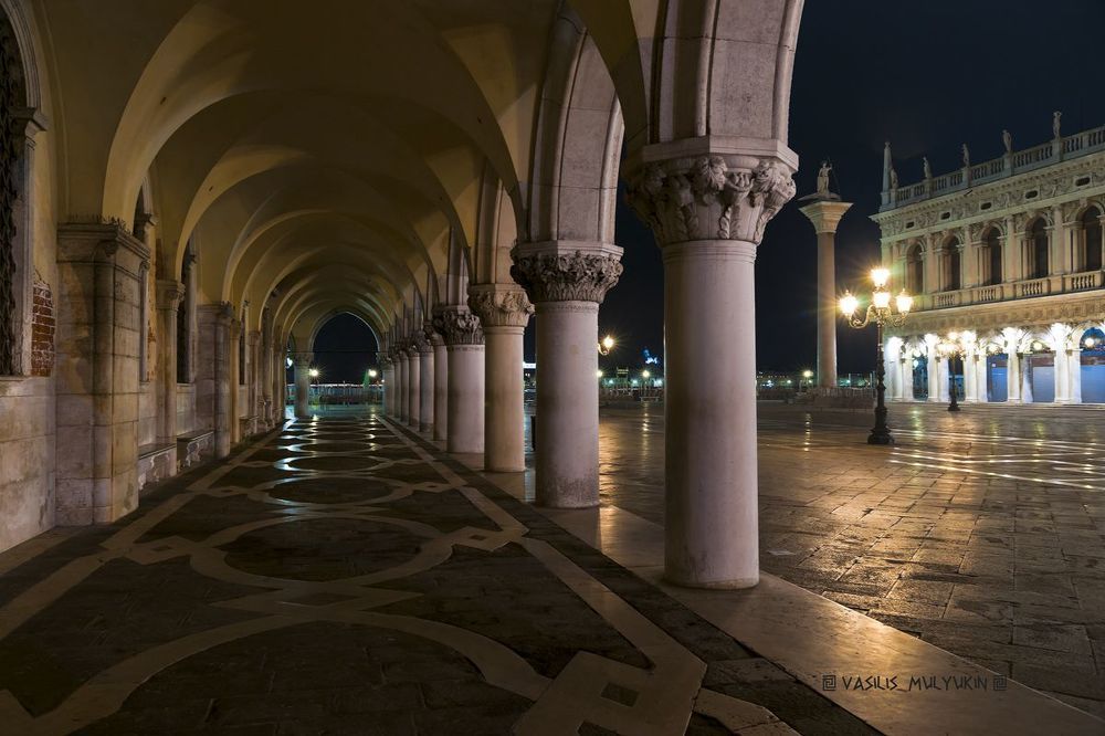 ночь,канал,фонарь ... Venezia