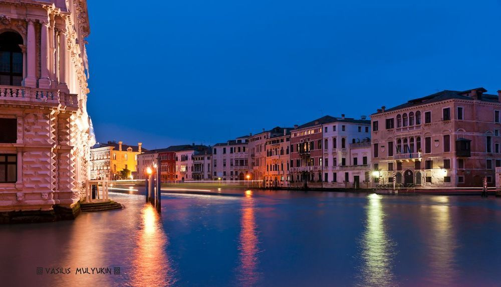 ночь,канал,фонарь ... Venezia