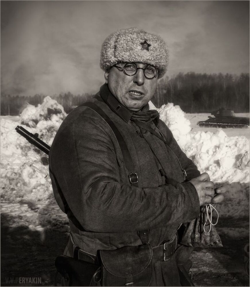 1943. Убил гада -закурить надо ( из серии "Сталинград")