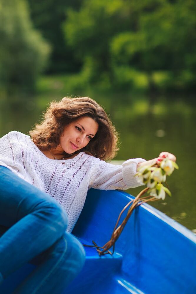 Прогулка на лодке в кувшинки)