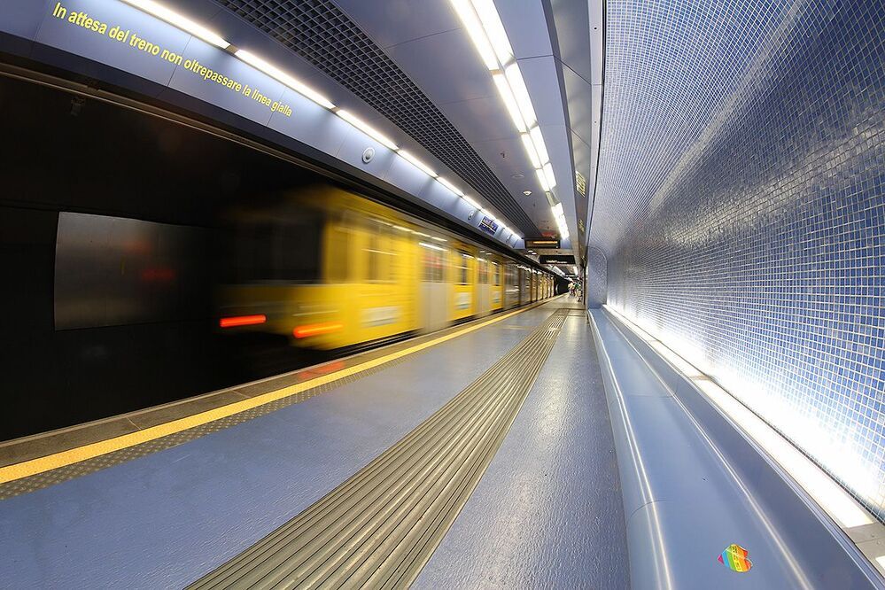 STAZIONE TOLEDO - NAPOLI.Свет в конце тоннеля.