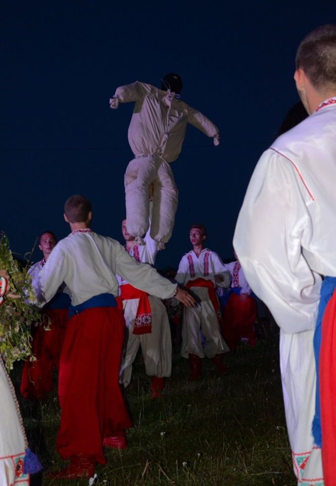 Купальські роси(праздник Ивана Купала в с. Немыренцы.)