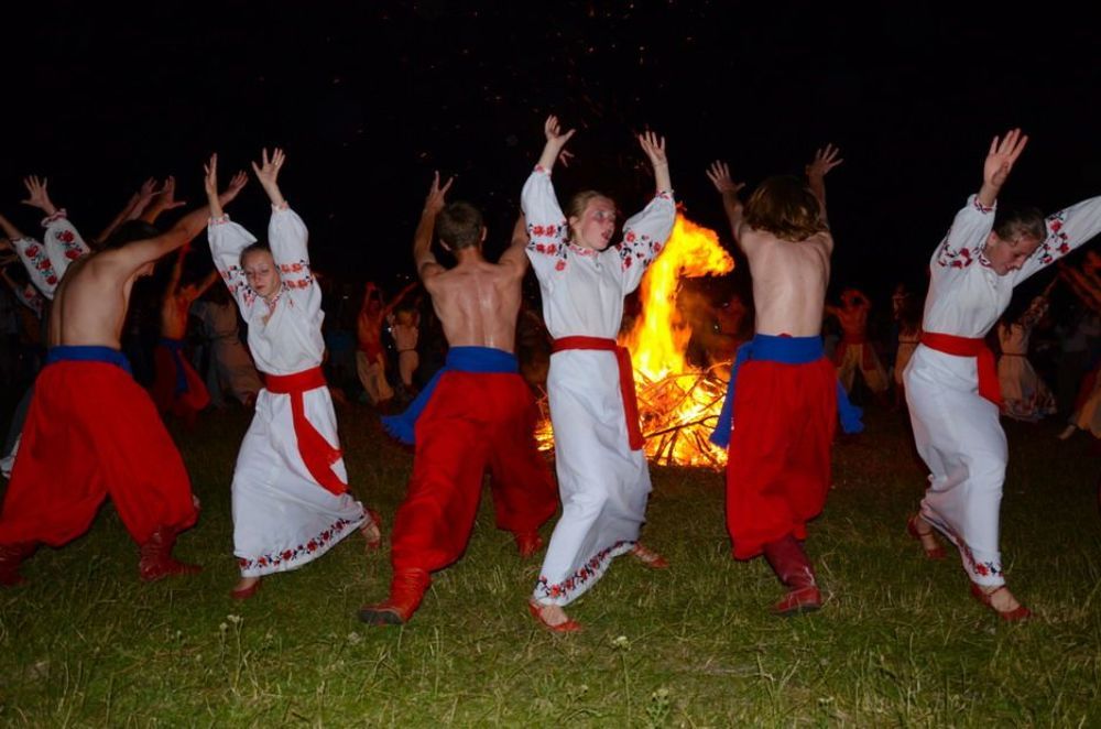 Купальські роси(праздник Ивана Купала в с. Немыренцы.)