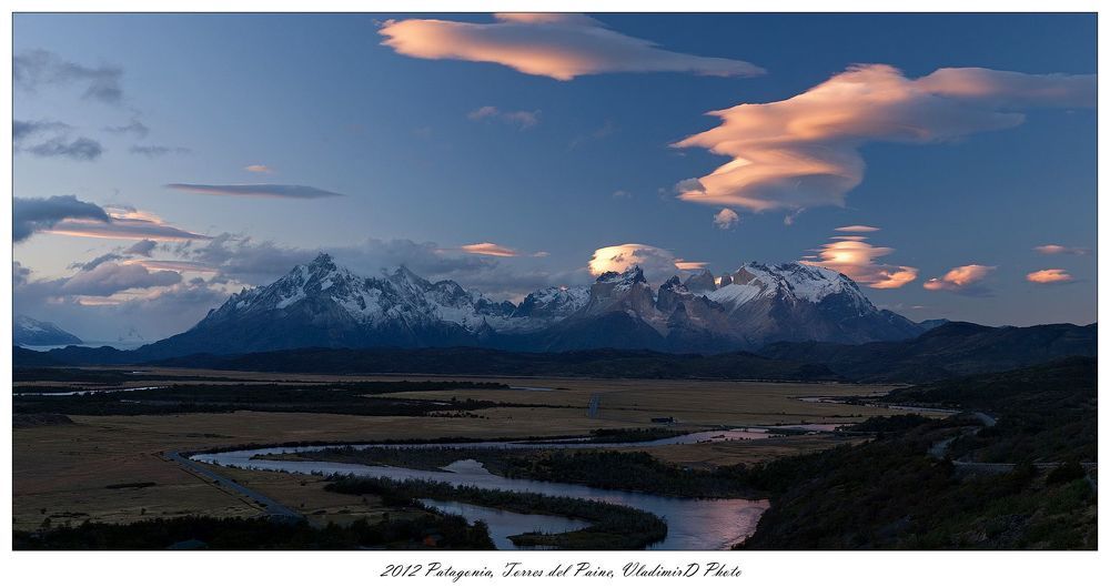 Национальный парк Торрес-дель-Пайне (исп. Parque Nacional Torres del Paine, в переводе с мапуче пайне &mdash; голубой, т.о. Торрес-дель-Пайне &mdash; Голубые башни).