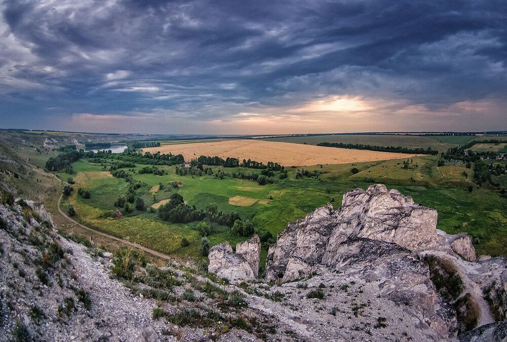 Вечер в Шире :)