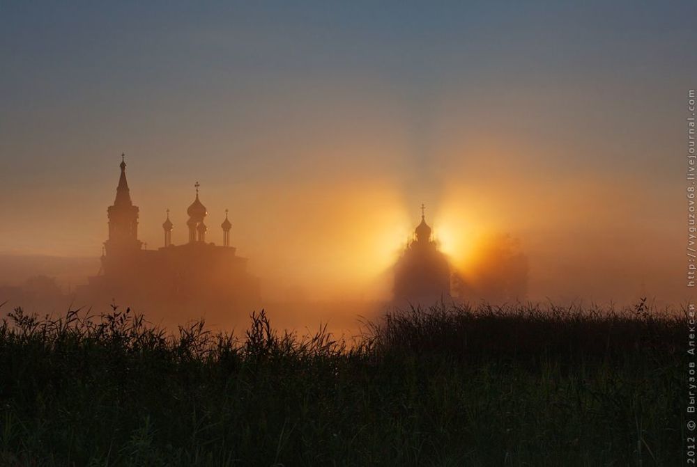 Рассветная карусель