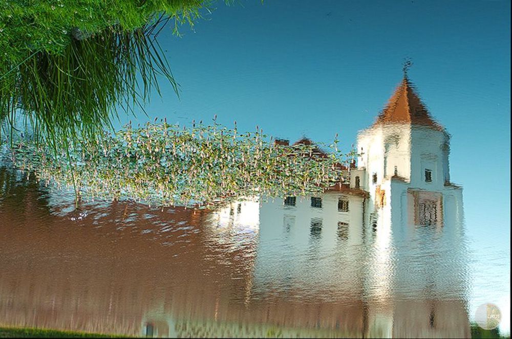 Замок Мир