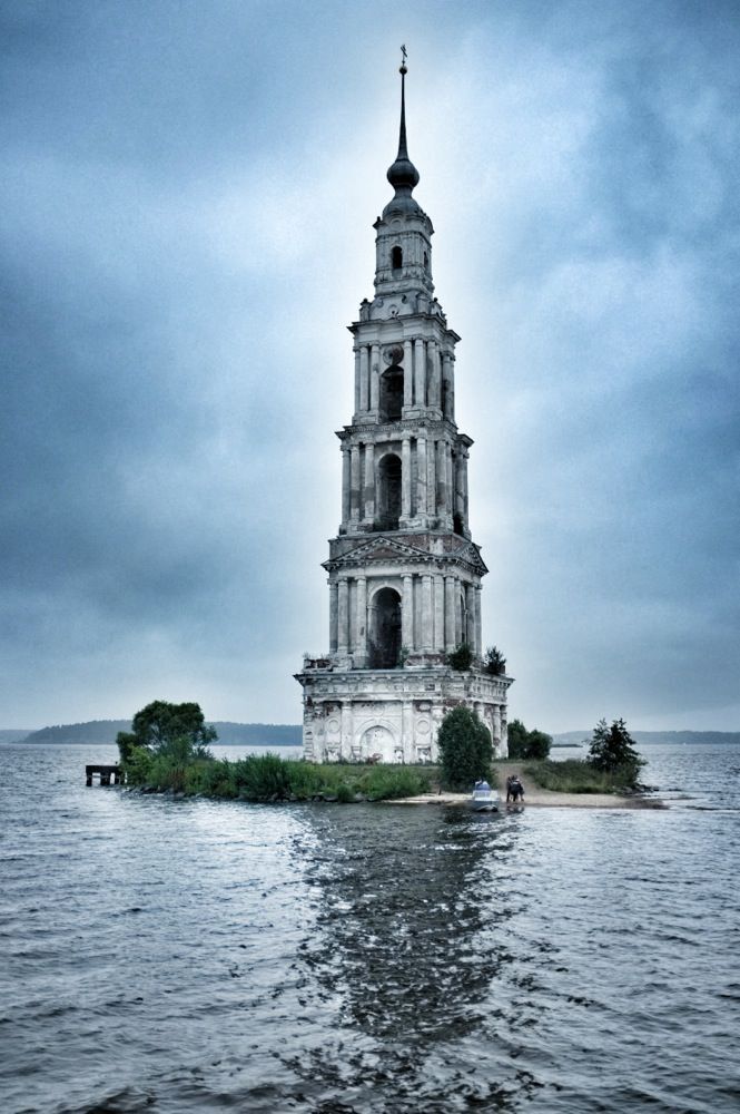 Колокольня в Калязине