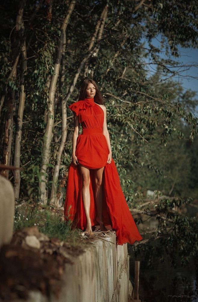 Lady in red