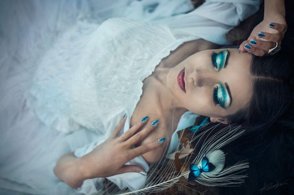 Moonlight dance