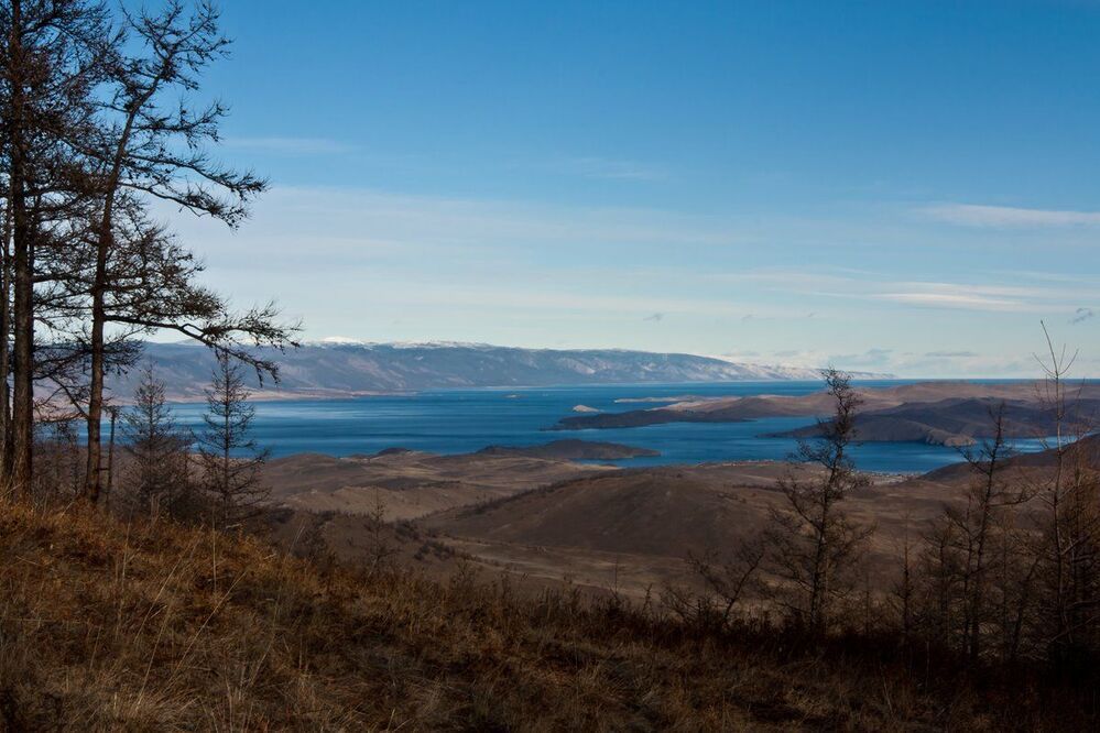 Вид на Малое море и Ольхон