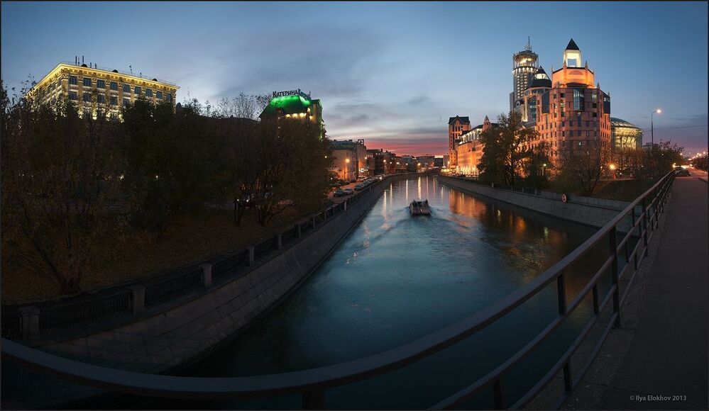 Прогулка по вечерней Москве