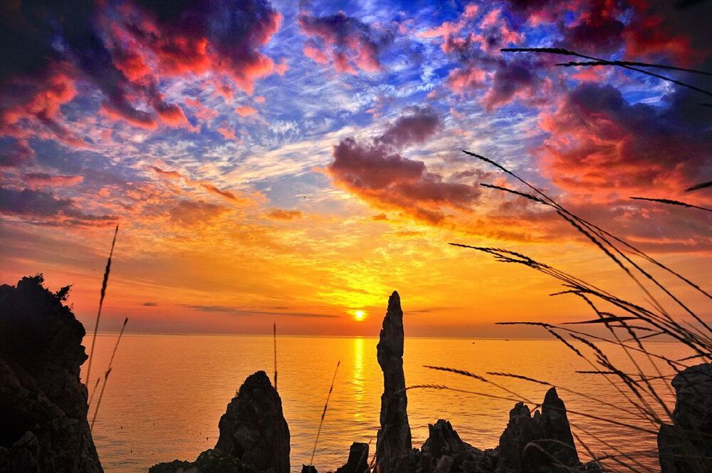 Morning of the East Sea
