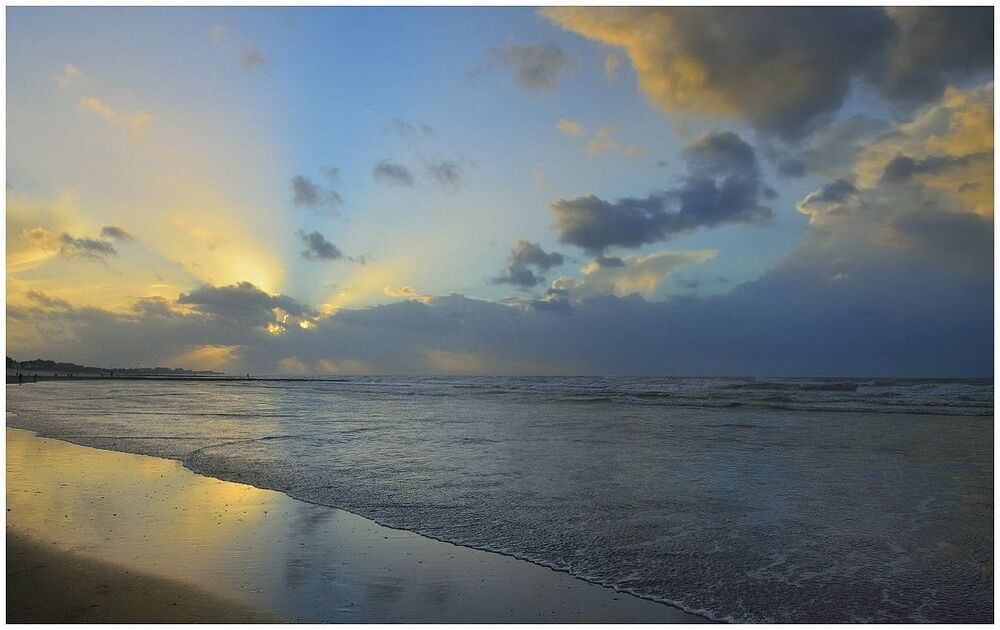 Evening colors of the North Sea.