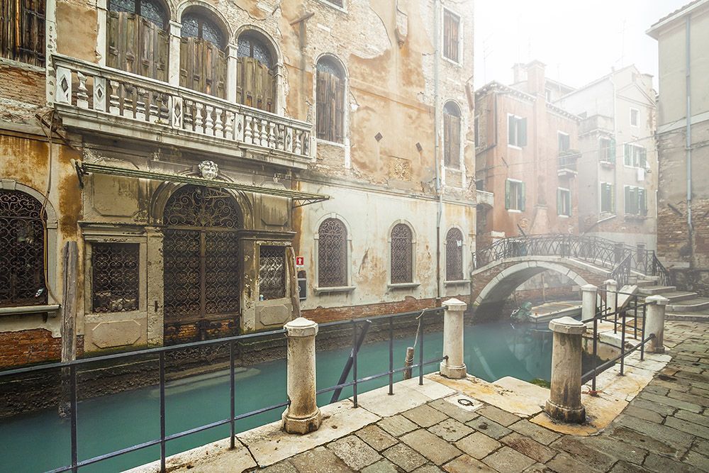 White impression of Venezia